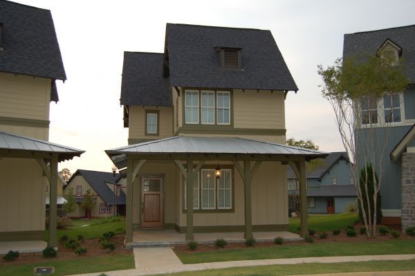 3BR - Hemlock Cottages Street View